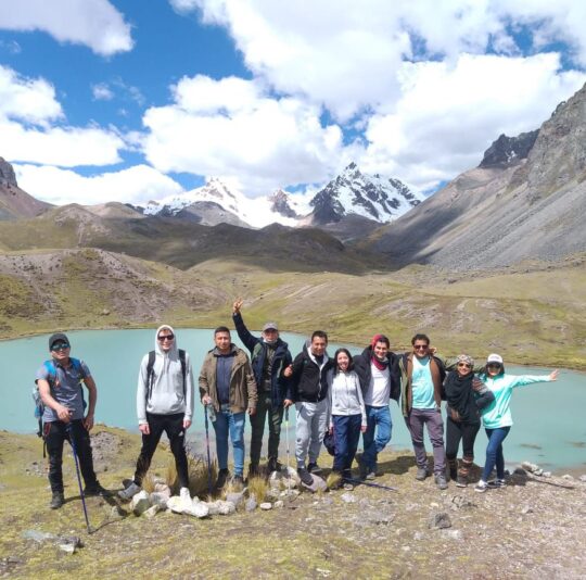 Ruta Mistica de las 7 Lagunas del Ausangate Full Day